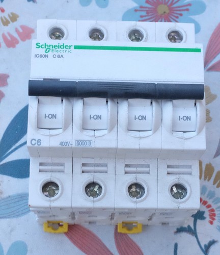 Schneider Electric A9F77406 Acti9, iC60N disjoncteur 4P 6A courbe C - Afbeelding 3 van 12