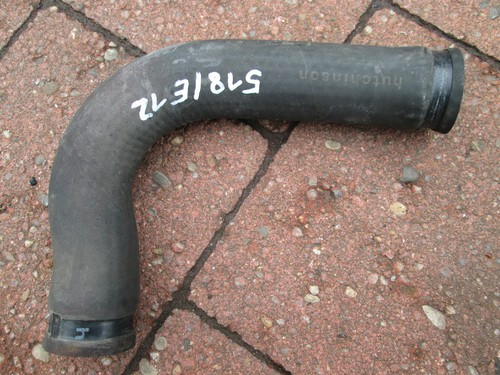 BMW 518  E12  Kühlerschlauch Unten