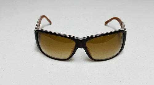 Lunettes de soleil rectangulaires femme Prada SPR 09G enveloppantes 64/13 125