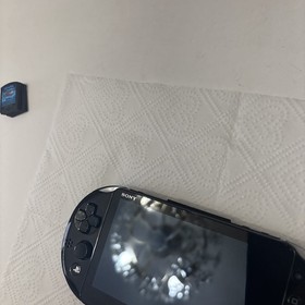 Sony PlayStation Vita Slim PS VITA PCH-2001 Black Tested W/ Games READ BELOW