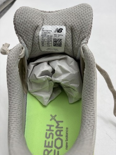 NEW BALANCE FRESH FOAM X EVOZ V3 MENS RUNNING - SIZE: MEN 10 - BEIGE WHITE - Picture 3 of 4