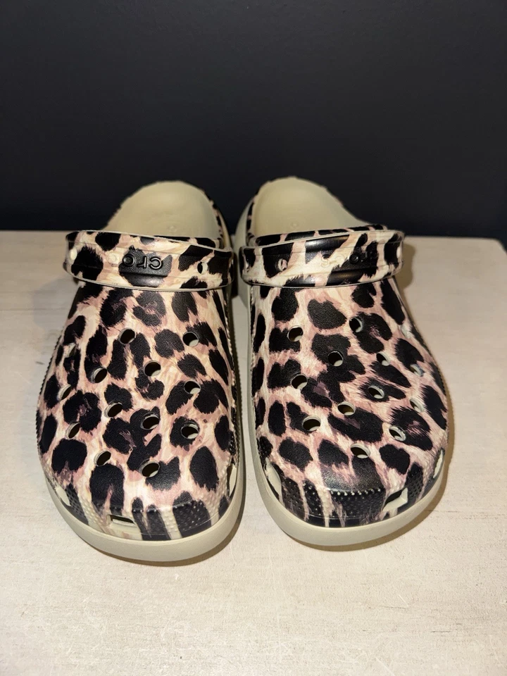 Zueco CROCS Mujer CLÁSICO PLATAFORMA ANIMAL REMIX 207844-2Y4 EE. UU. Talla 10 Foto 4 de 4