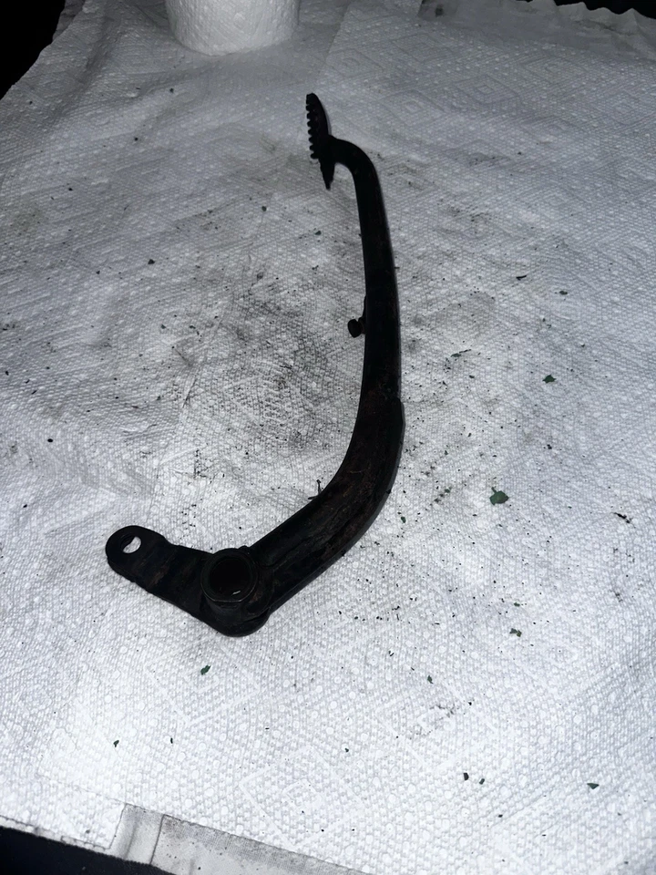 1987 Honda TRX350 A Fourtrax 4x4 Pedal RR Freio 46500-HA7-670 FABRICANTE DE EQUIPAMENTO ORIGINAL - Imagem 2 de 4