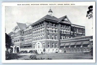 c1940 Grand Rapids Michigan MI Vintage Postcard Main Building Veterans Facility