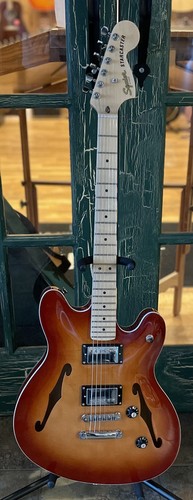 Squier Affinity Starcaster Deluxe HH Semi-Hollow Electric Guitar Sienna Sunburst