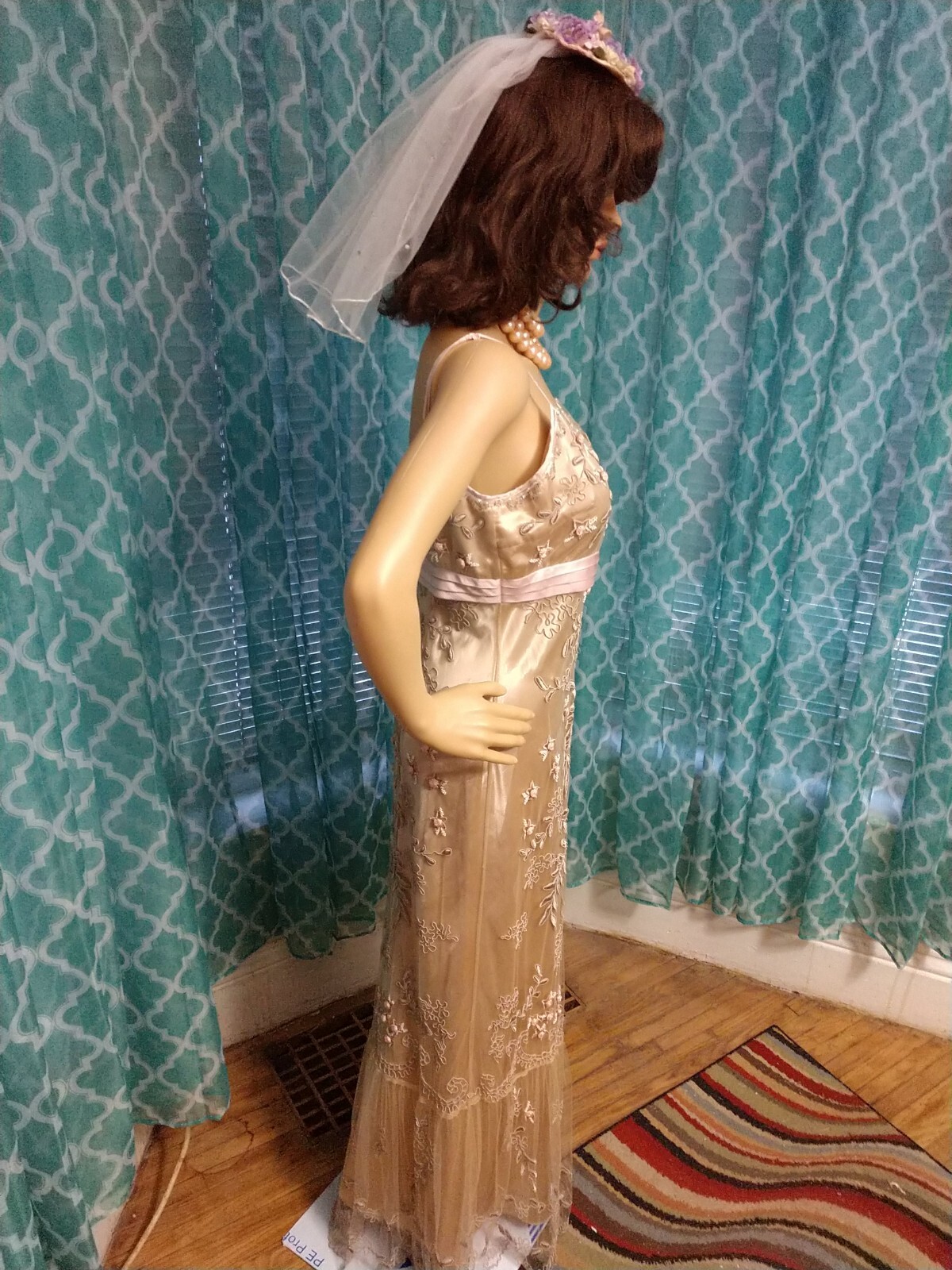 Picture 3 of 21