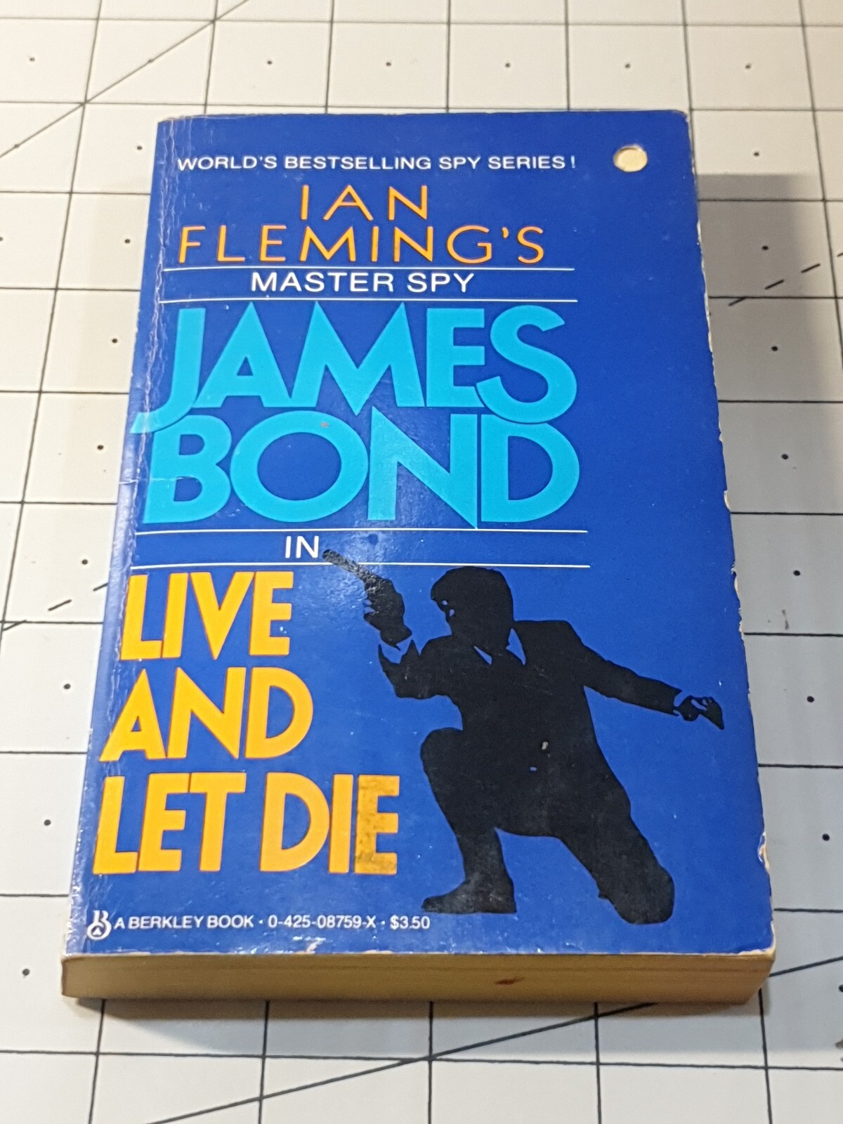 James Bond Live and Let Die Ian Fleming Berkley Book 1985 Paperback