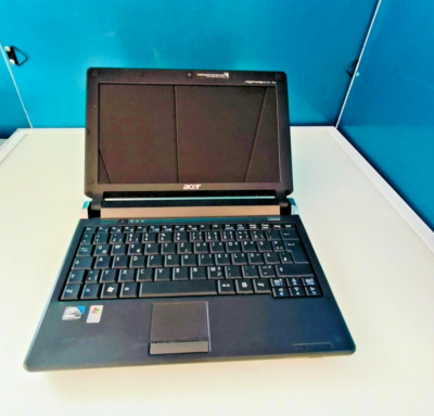 Acer Aspire Laptop   10 11,6'' mit Intel Atom-Prozessor - Gebraucht (R1 1128)