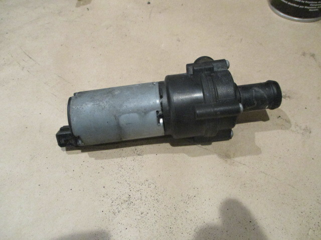 Ferrari 360,430,458 - Water Pump For Evaporator Box - P/N 65460300