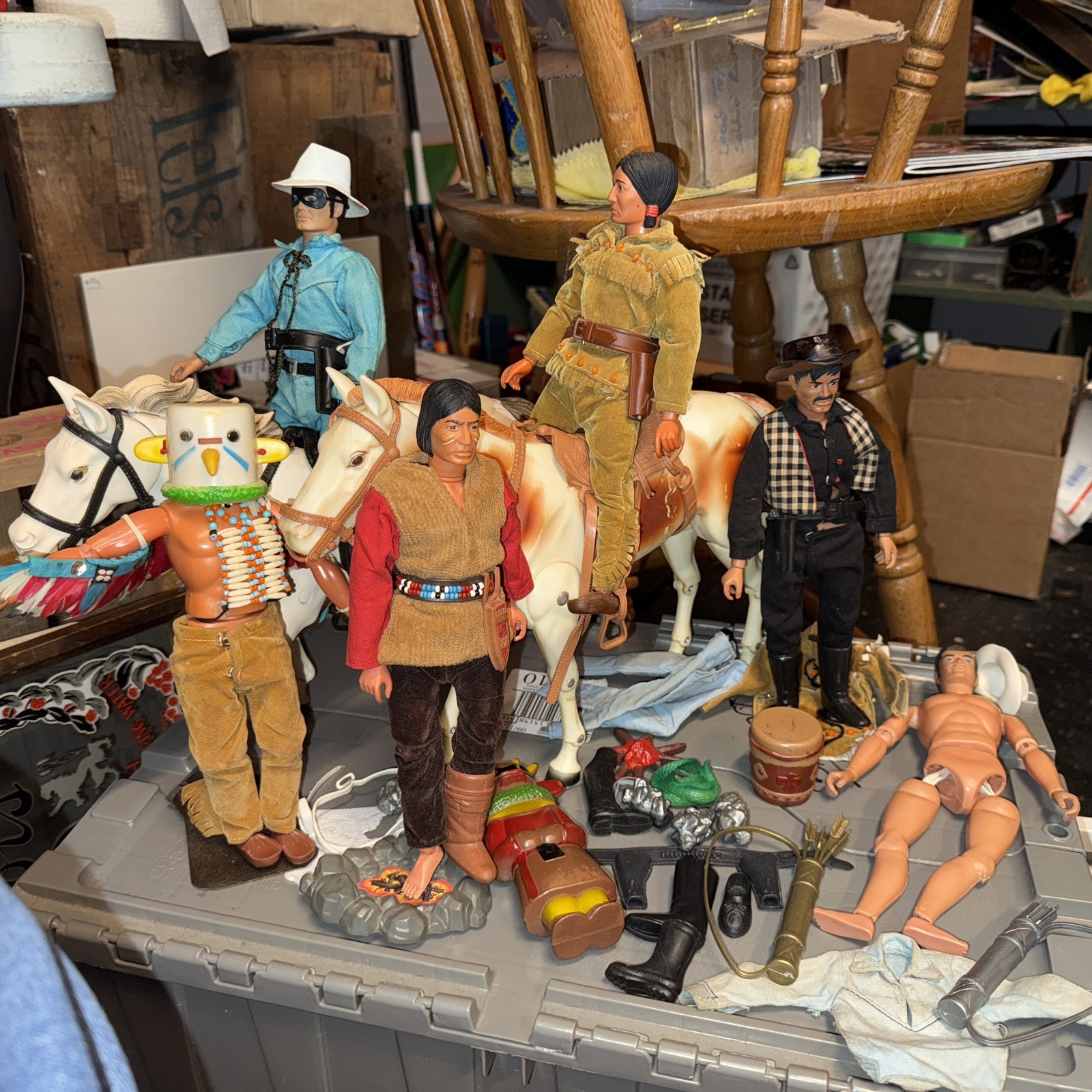LOT OF 6 LONE RANGER FIGURES 1970’s GABRIEL LOOSE W/ GUNS HORSES TONTO SILVER