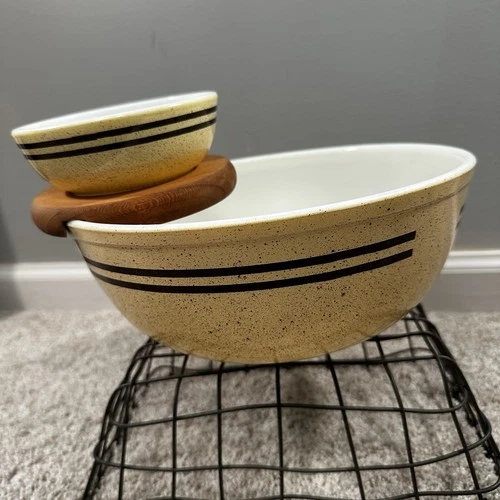 Vintage Pyrex Chip Dip Bowl Set Brown Speckled Stripe w Wood Holder