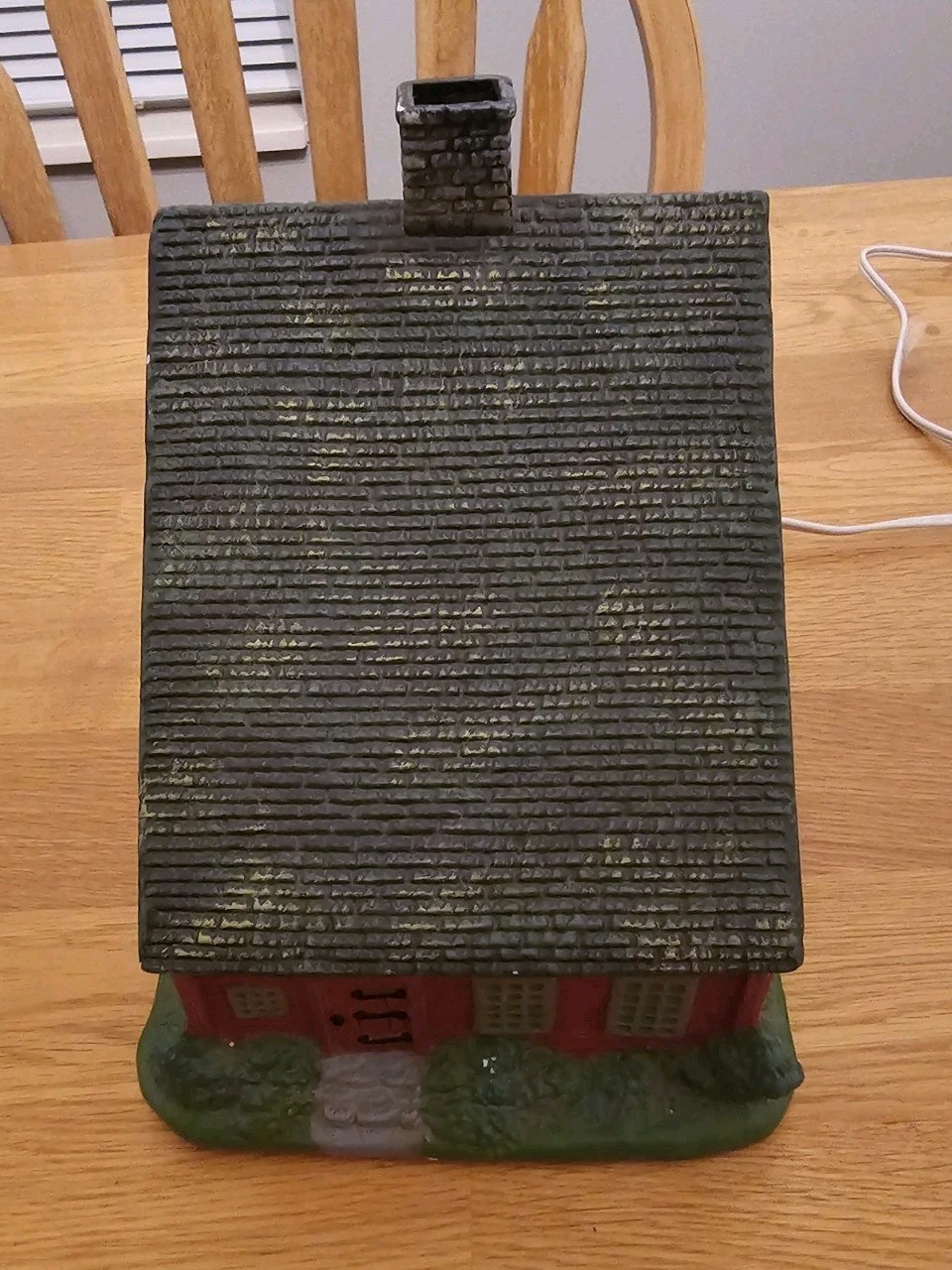 Lang and Wise Folk Art Villages Old Stonington Red Saltbox Light Up House