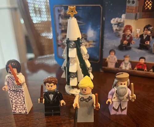 LEGO Harry Potter: Hogwarts Clock Tower (75948) 922 pcs Complete w/Box & Manuels - Picture 15 of 17