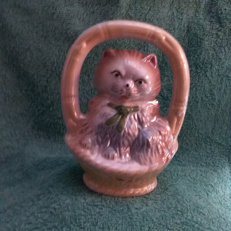 Vintage Opalescent Lusterware  Cat in Basket Brazil