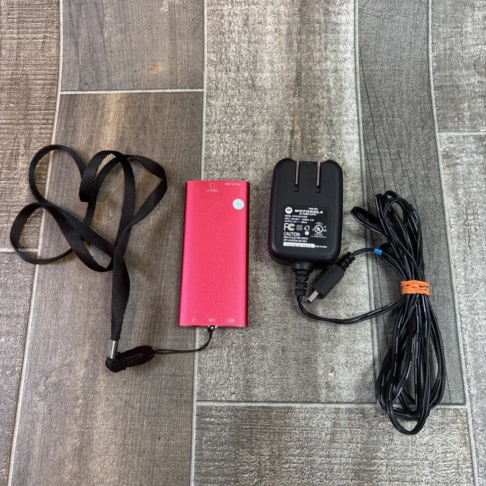 Red 1.8" LCD Screen Portable Rechargeable FM Radio Digital MP3 Media Player - Image 2 of 4