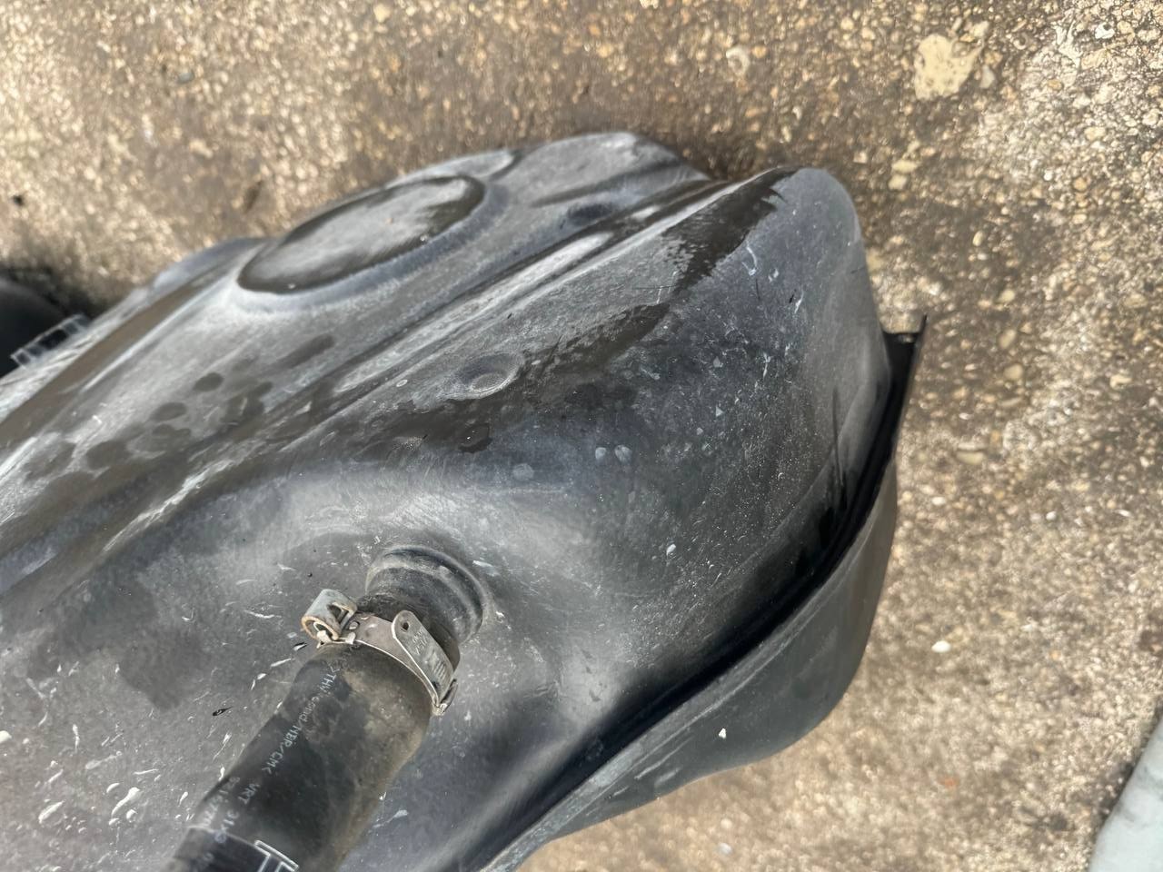 14-17 Maserati Ghibli Fuel Gas Tank Reservoir OEM 06700032570