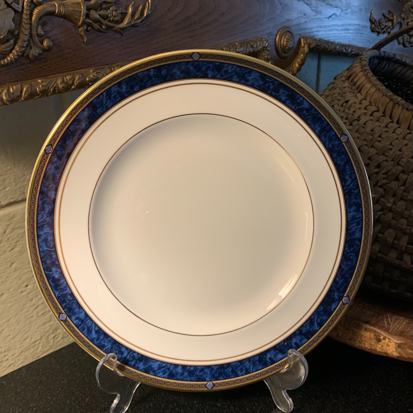 Picture 1 of 10