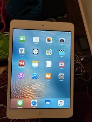 Apple iPad mini 1st Gen. 16GB, White Wi-Fi 7.9in A1432 Very Good Used