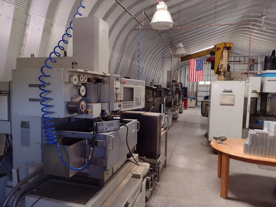 WIRE EDM - SISTEMAS DE CORTE DE CABLES MITSUBISHI Foto 2 de 4