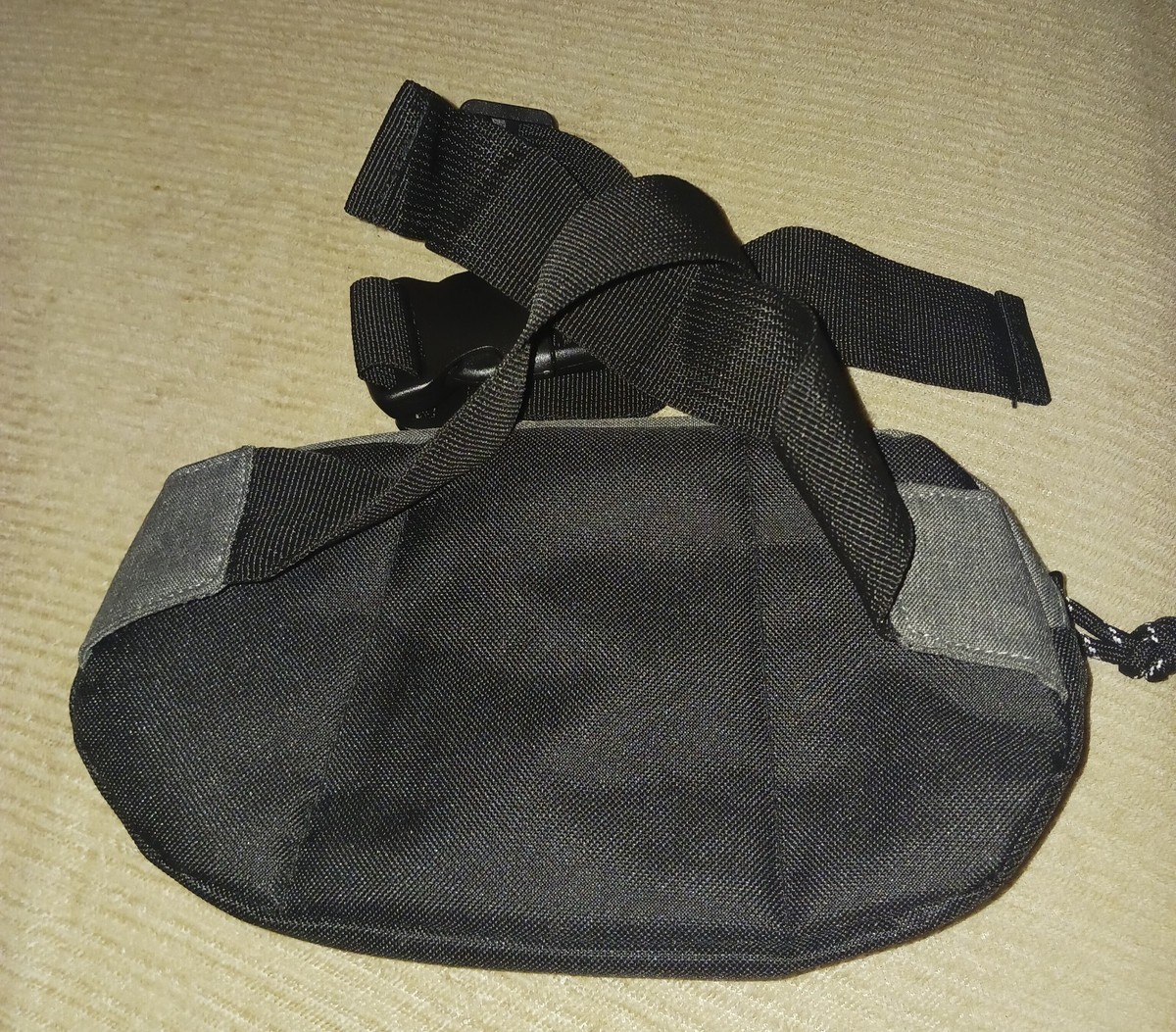 CHAMPION Waist Pouch, Running, Outdoors, Camping, Hiking Zip Bag