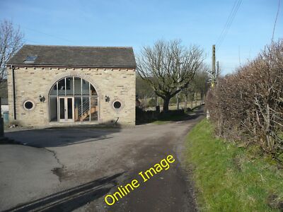 Photo 12x8 Barn conversion at Mount Pleasant Cleckheaton  c2013