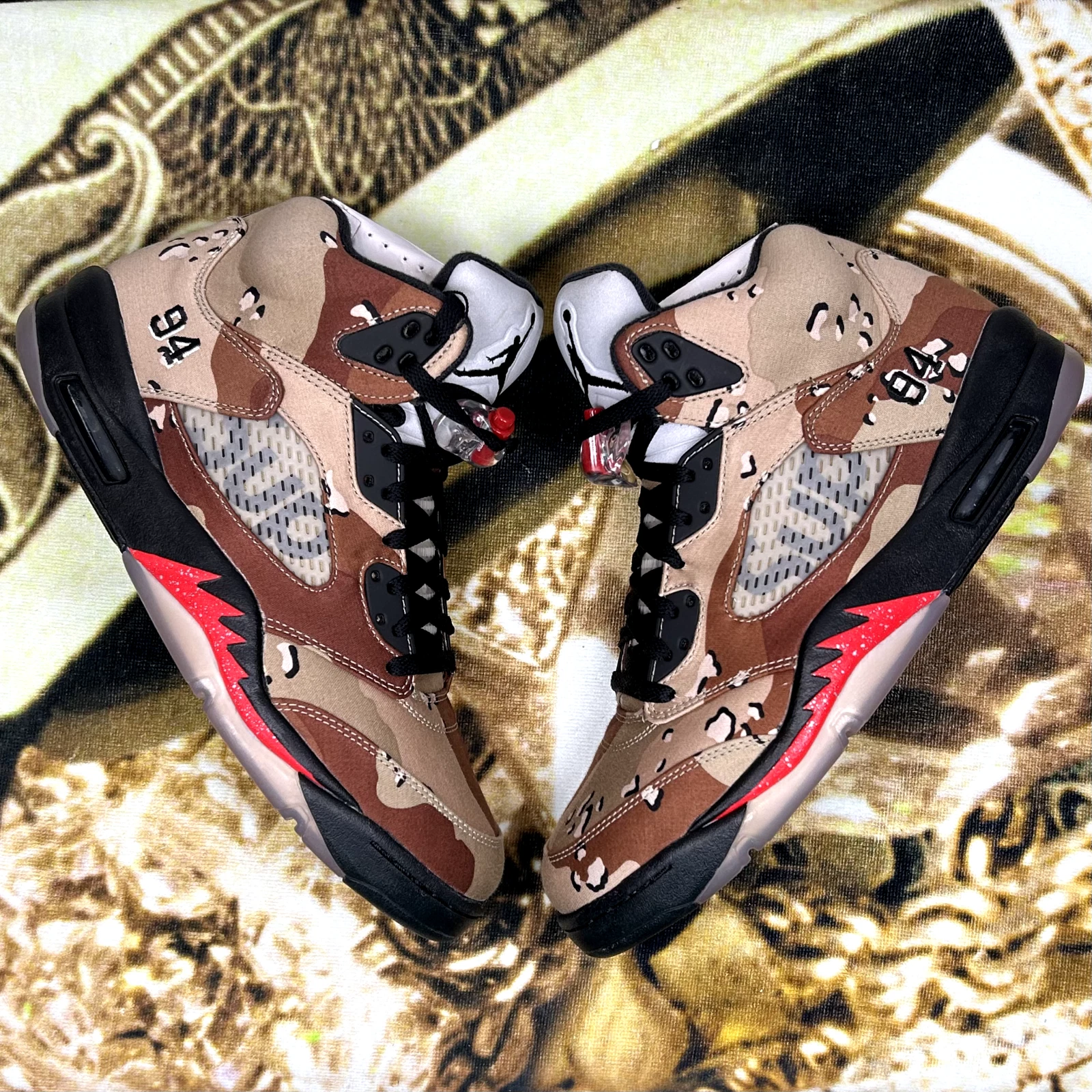Taille 11   Jordan 5 Retro Supreme Desert Camo