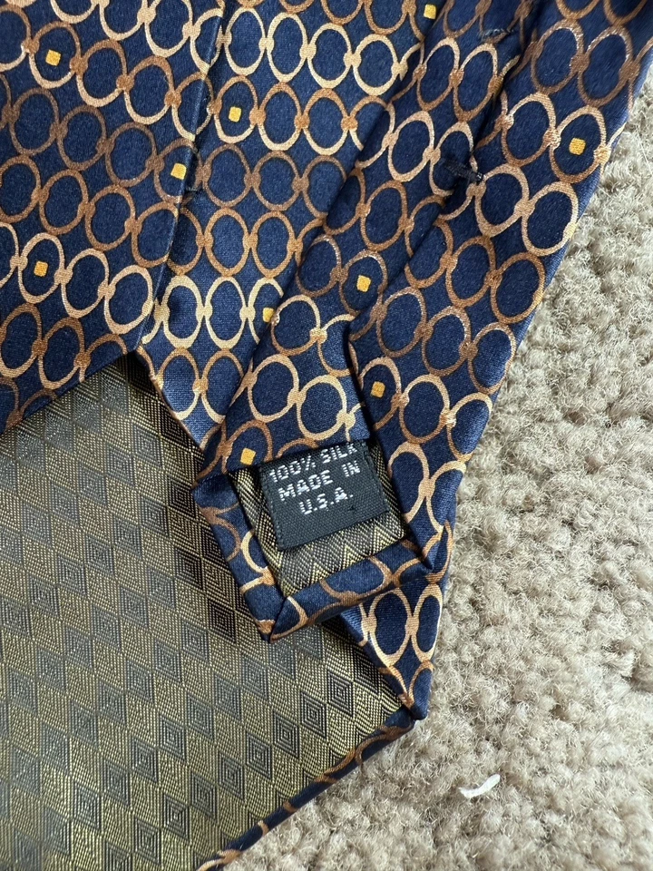 Corbata Bruno Piattelli Para Hombre Extra Larga Azul Y Dorado Patrón Seda Foto 4 de 4
