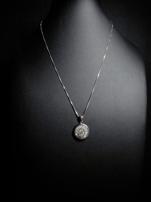 925 Silver Round virgin de Guadalupe Charm Pendant Necklace on Box Chain
