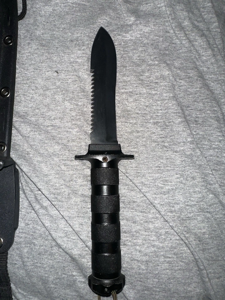 Aitor Jungle King II Knife 16013 10 3/4" overall. 5 3/8" black powder coated sta - Image 3 of 4