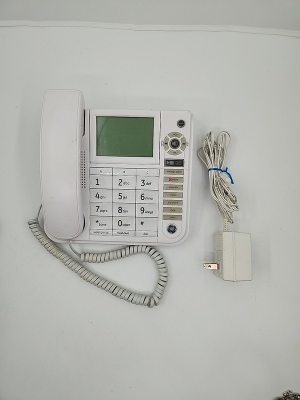 GE Thomson Corded Speaker Phone with Caller ID, Tilt Screen 29586GE1-A