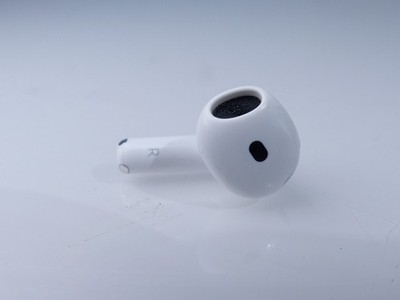 Apple AirPods 4. Generation A3050 Kopfhörer NUR RECHTS gebraucht #204