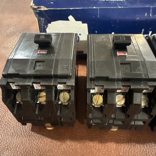 New NOS BOX OF 3 Square D QO315 3 Pole 15 Amp 240V Circuit Breaker 40064 3P 15A - Picture 4 of 12