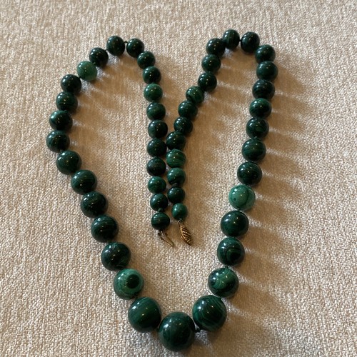 Vintage Hand Turned Malachite Graduated Necklace w/ 14k Yellow Gold Clasp - 26” - Picture 17 of 19