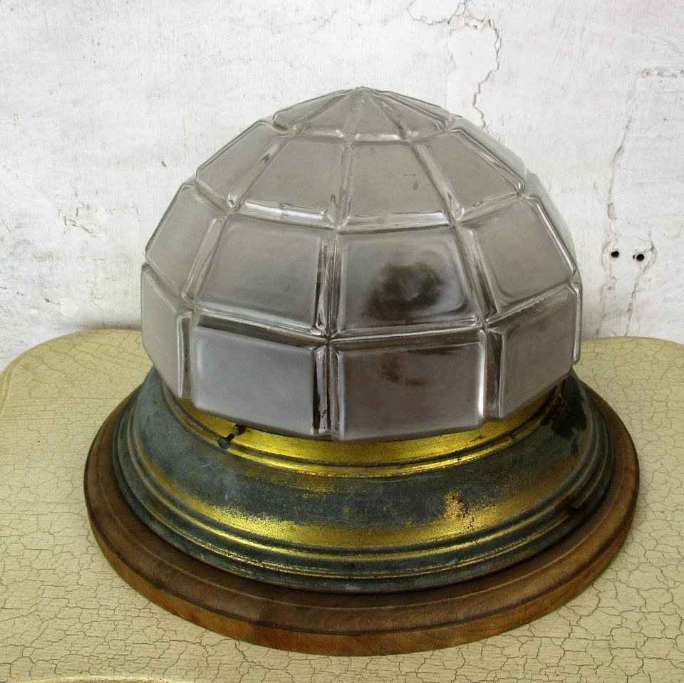 Lámpara de techo grande Art Nouveau Bauhaus Plafonniere montaje empotrado latón Foto 2 de 4