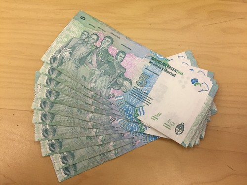 LOT ARGENTINA BANKNOTE P.359 5 PESOS (2015) PREFIX A, LOT OF 10, UNC - Picture 2 of 2