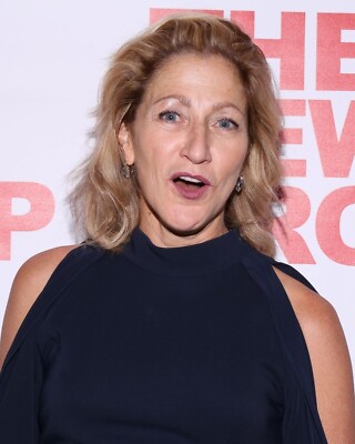 EDIE FALCO 8x10 PHOTO *