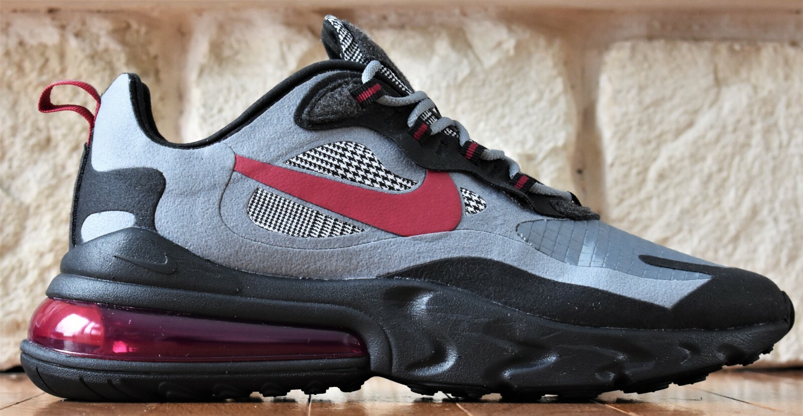 nike 270 react noble red