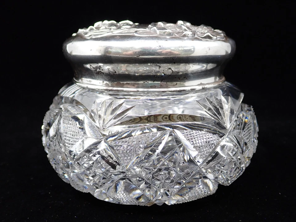 Antiguo tarro de tocador de vidrio cortado y plata de ley Art Nouveau de 1903 Unger Brothers Foto 3 de 4
