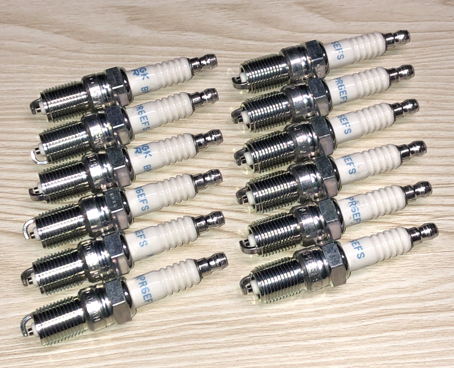 NGK Spark Plug  BPR6EFS  12-Pack