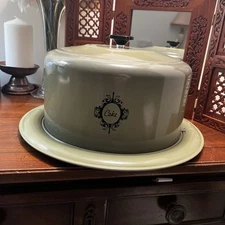 Vintage West Bend Green Large Round Cake Saver Carrier W/Locking Lid EUC