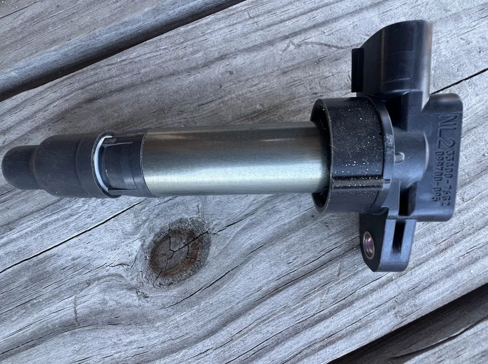 Оригинальная катушка зажигания Suzuki 33400-76G21 | подходит для Aerio SX4 Liana NGK U5214 - Изображение 2 из 4