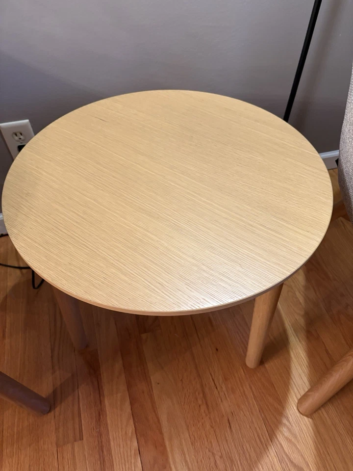 Juego de 2 sillones Artifort Beso con mesa de arce extra Foto 3 de 4