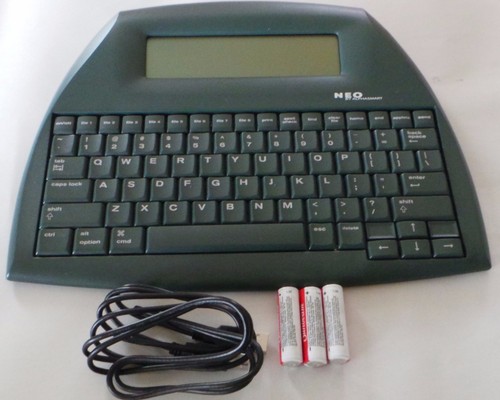 ALPHASMART NEO PORTABLE WORD PROCESSOR WITH USB CABLE/3(AAA)BATTERY INCLUDED.