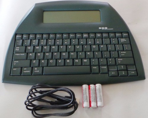 ALPHASMART NEO  PORTABLE WORD PROCESSOR WITH USB CABLE/3(AAA)BATTERY INCLUDED. - Afbeelding 1 van 2