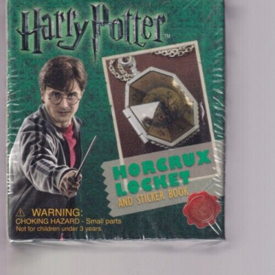 HARRY POTTER HORCRUX LOCKET AND MINI STICKER BOOK (2011 Mini Boxed Set){1B}