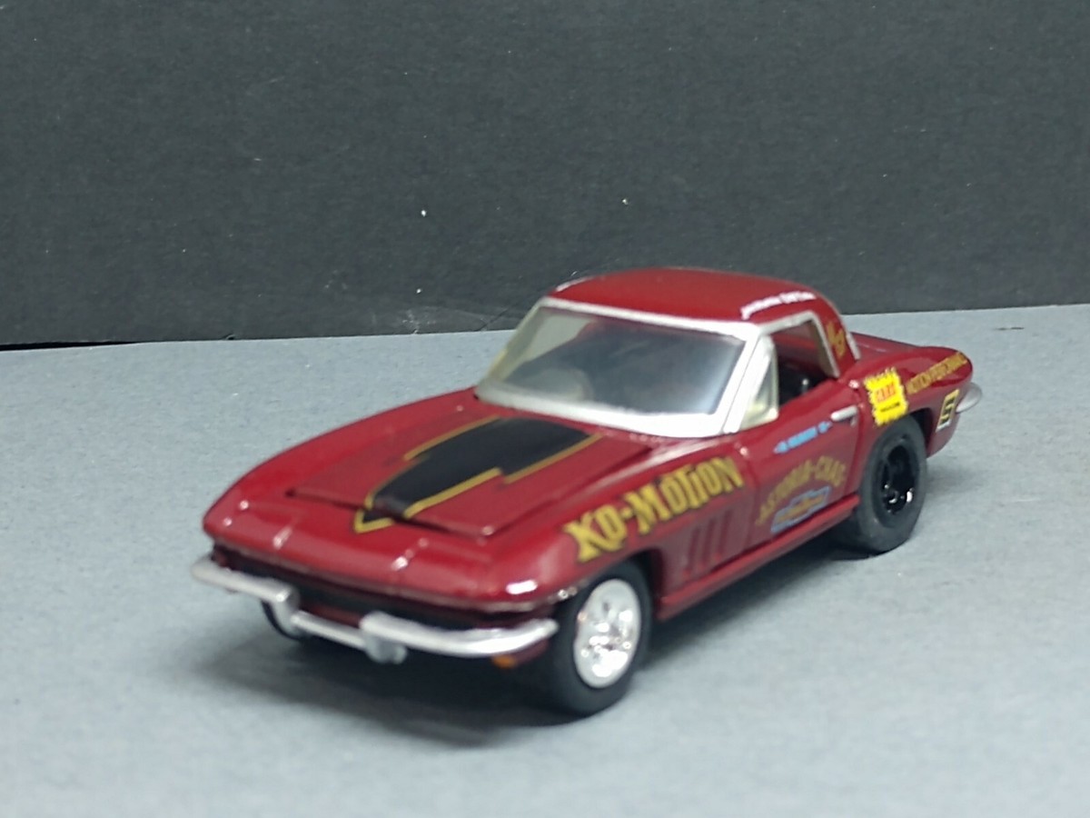 NHRA KO-MOTION 60s CHEVROLET CHEVY CORVETTE COLLECTIBLE 1/64