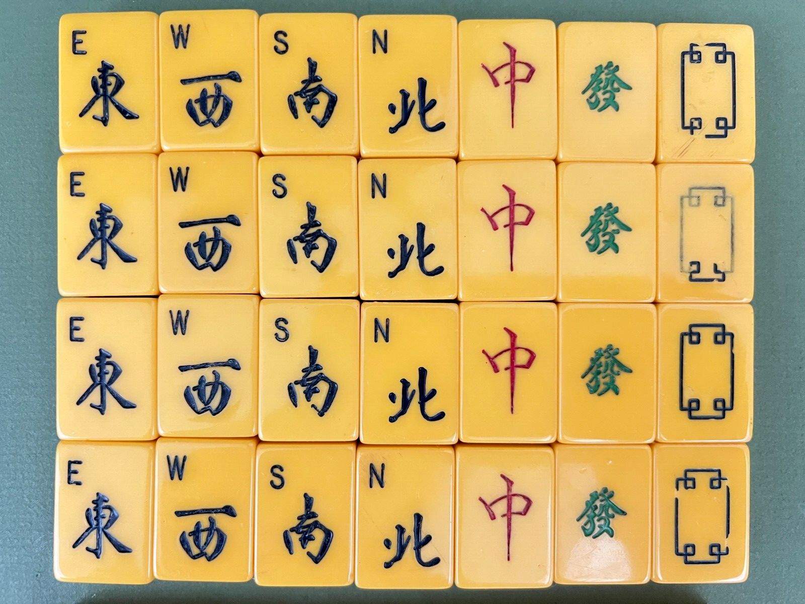 VTG Butterscotch Bakelite Mahjong Set 162 Tiles 5 Racks 2 Dice 1 Bettor  &amp; Case | eBay