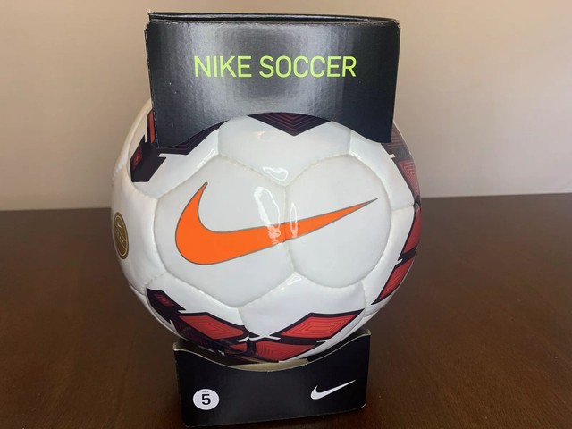 nike catalyst match ball