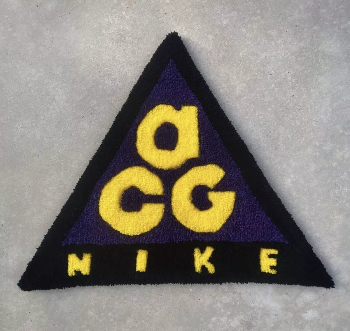 Nike top acg logo