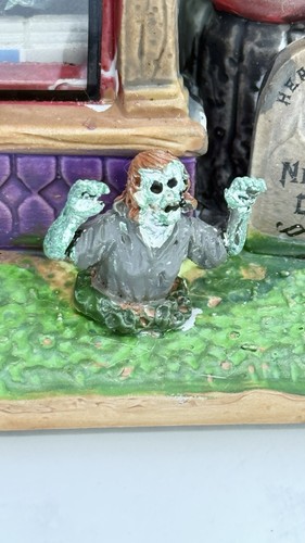🎃 LEMAX SPOOKY TOWN HALLOWEEN VILLAGE LIGHTED ZOMBIE RECORDS # 15726 2021 - Bild 5 von 15